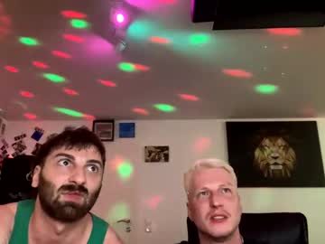 Hairy_Superman Chaturbate stream image from April 18, 2025