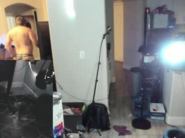 Jewelzburns Chaturbate stream image from April 18, 2025