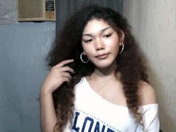 Moonlightk8146 Chaturbate stream image from April 18, 2025