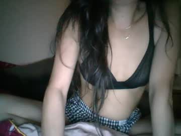 Rubyrubate Chaturbate stream image from April 18, 2025
