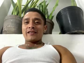 Siilvestremxxx Chaturbate stream image from April 18, 2025