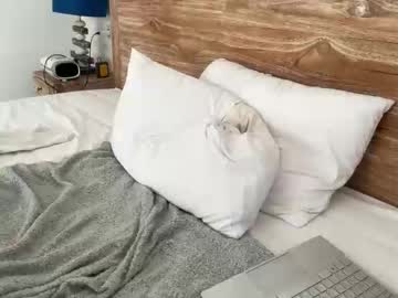 Valure_Lera Chaturbate stream image from April 18, 2025