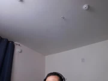 Breezinglimbers Chaturbate stream image from April 18, 2025
