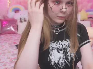 Minx_Girll Chaturbate stream image from April 18, 2025