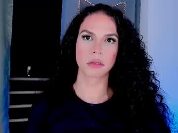 Gatitavenecis1 Chaturbate stream image from April 18, 2025