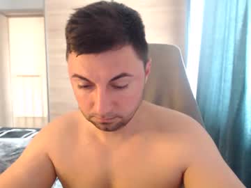 Hankmalone Chaturbate stream image from April 18, 2025