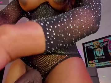 Queen_Angeline Chaturbate stream image from April 18, 2025