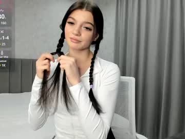 Stacy_Spanks Chaturbate stream image from April 18, 2025