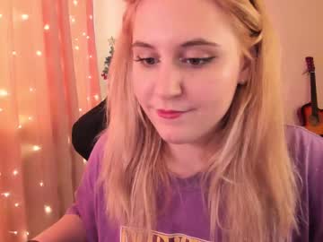 Diana_Floweri Chaturbate stream image from April 18, 2025