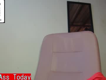 Moon_Cat85 Chaturbate stream image from April 18, 2025