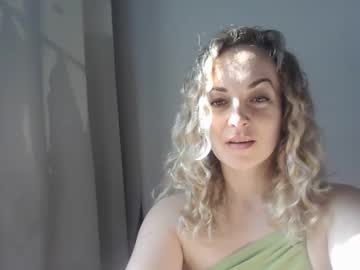Cassssandra Chaturbate stream image from April 18, 2025