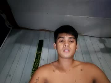 Iampinoy1996 Chaturbate stream image from April 18, 2025