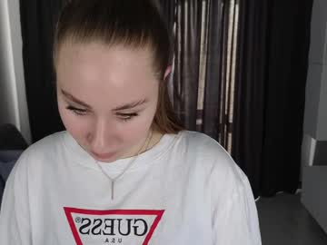 Katie__Malone Chaturbate stream image from April 18, 2025