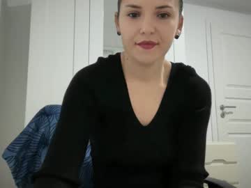 Mari_Vibe Chaturbate stream image from April 18, 2025