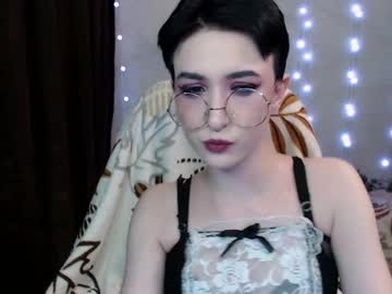 Milanathorn Chaturbate stream image from April 18, 2025
