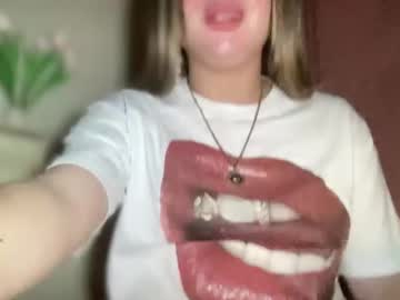 Naughtyrosecum Chaturbate stream image from April 18, 2025