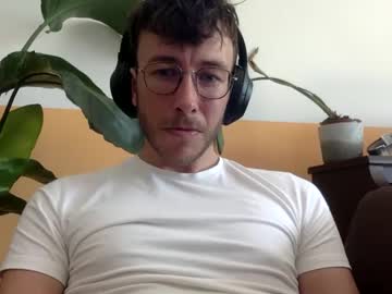 Skyisthelimit1995 Chaturbate stream image from April 18, 2025