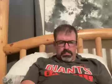 Xmountainx Chaturbate stream image from April 18, 2025