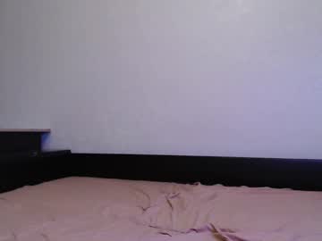 Elisabeth322 Chaturbate stream image from April 18, 2025