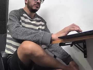 Ian_Mckay Chaturbate stream image from April 18, 2025