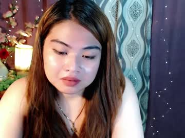 Lovelyrhean Chaturbate stream image from April 18, 2025