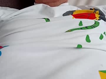 Moxfox77 Chaturbate stream image from April 18, 2025