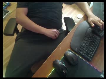Hrnyinutah Chaturbate stream image from April 18, 2025
