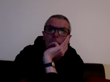Lovepvclate40s Chaturbate stream image from April 18, 2025