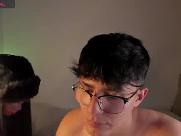 Mikeyvioleta Chaturbate stream image from April 18, 2025
