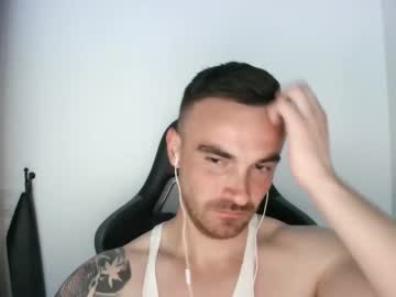 Mu5clemania Chaturbate stream image from April 18, 2025