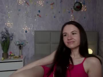Kiaracriegs Chaturbate stream image from April 18, 2025