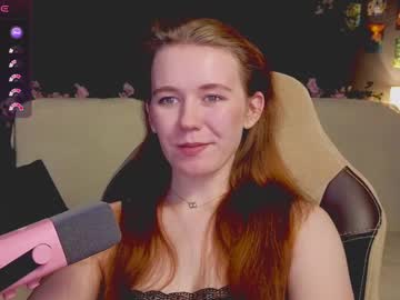 Kwiinela Chaturbate stream image from April 18, 2025