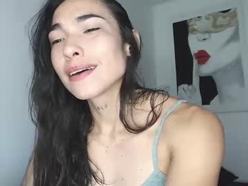 Mulan_O Chaturbate stream image from April 18, 2025