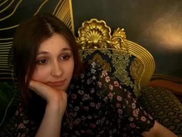 Opulentsiren Chaturbate stream image from April 18, 2025