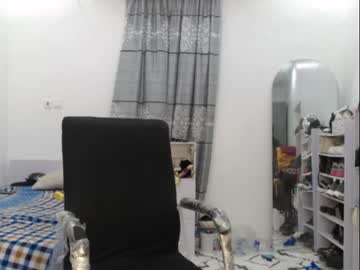Slimyjelly8 Chaturbate stream image from April 18, 2025