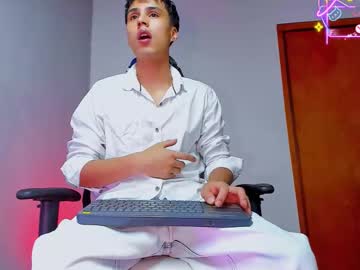 Jeyden_Camilo Chaturbate stream image from April 18, 2025