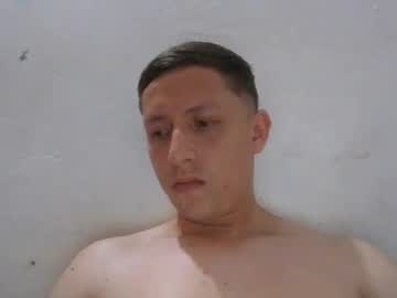 Andres1313834 Chaturbate stream image from April 18, 2025
