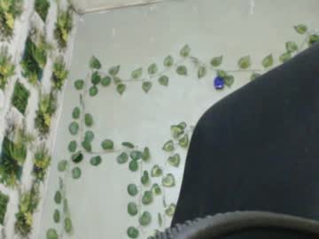 Juicy_Gold22 stream image from April 18, 2025