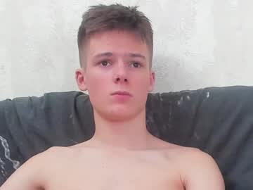 Timytwinkboy Chaturbate stream image from April 18, 2025
