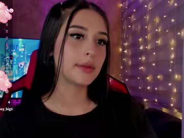 Charlotte_Greys Chaturbate stream image from April 18, 2025
