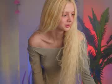 Little_Anitta Chaturbate stream image from April 18, 2025