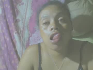 Carinesexy69 Chaturbate stream image from April 19, 2025