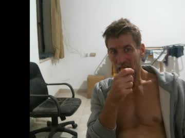 Jlmbud Chaturbate stream image from April 19, 2025