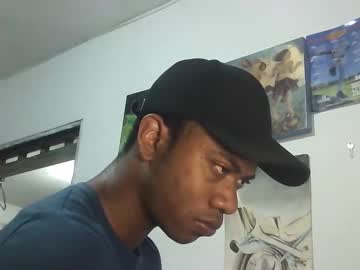 Stemanlu9 Chaturbate stream image from April 19, 2025