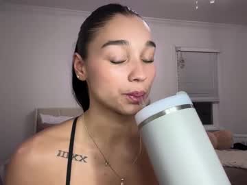 Adriannarodriguez Chaturbate stream image from April 19, 2025