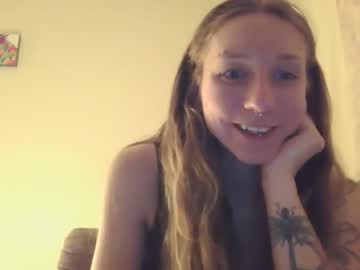 Bettysboxxx Chaturbate stream image from April 19, 2025