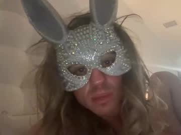 Hishersof Chaturbate stream image from April 19, 2025