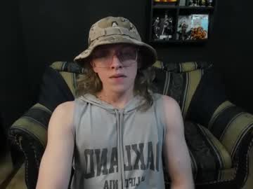 Jinnlook Chaturbate stream image from April 19, 2025