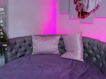 Lovely_Poppy Chaturbate stream image from April 19, 2025
