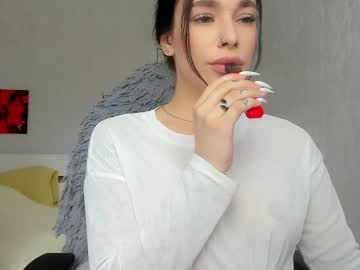 Meow_Moore Chaturbate stream image from April 19, 2025